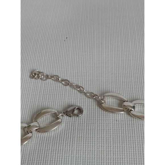 Silver Toned Heavyweight Metal Single Strand Oval Links Lariat Style Necklace - Picture 10 of 10